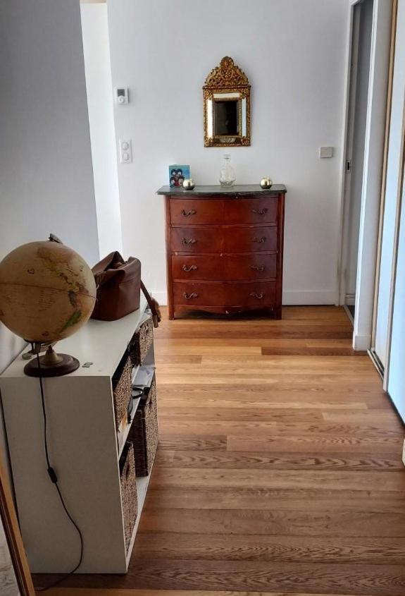 Chambre Lit 2 Personnes Dans Appartement Du Logeur Mandelieu Buitenkant foto